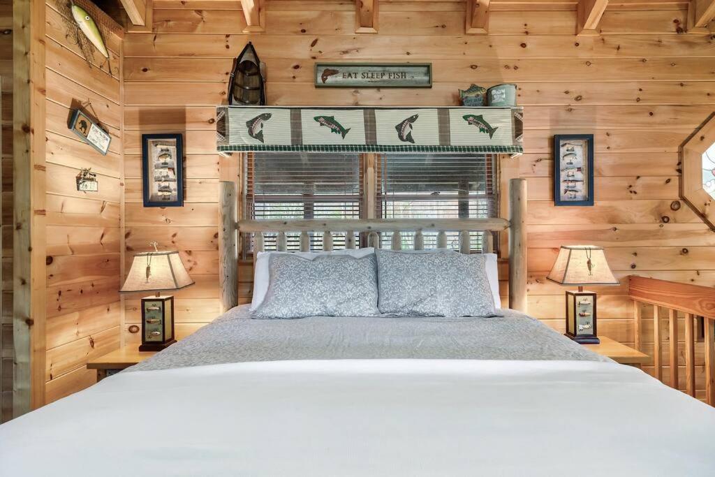 Villa Spectacular Mtns Views With Private Hot Tub With Pool Table And Private Pond Sevierville Exterior foto